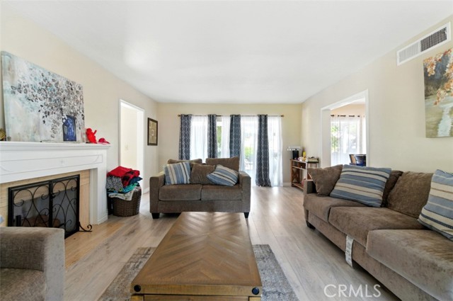 Detail Gallery Image 15 of 56 For 1241 Arbolita Dr, La Habra,  CA 90631 - 6 Beds | 4 Baths