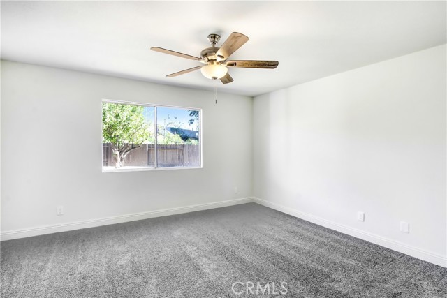 Detail Gallery Image 7 of 16 For 378 Loyola Ct, Hemet,  CA 92544 - 3 Beds | 2 Baths