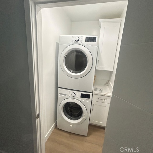 Detail Gallery Image 5 of 9 For 1165 N Virgil Ave, Los Angeles,  CA 90029 - 3 Beds | 2 Baths