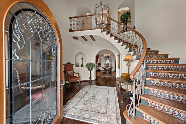 property-img