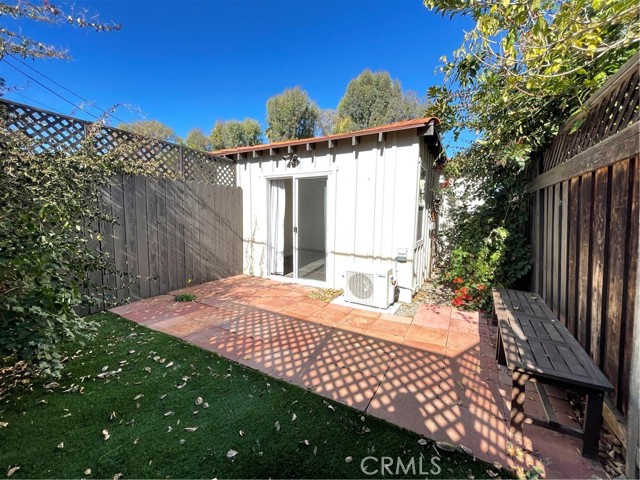 Detail Gallery Image 14 of 14 For 22018 Martinez St, Woodland Hills,  CA 91364 - 1 Beds | 1 Baths