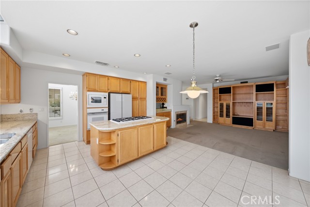 Detail Gallery Image 16 of 55 For 45436 via Jaca, Temecula,  CA 92592 - 4 Beds | 3 Baths