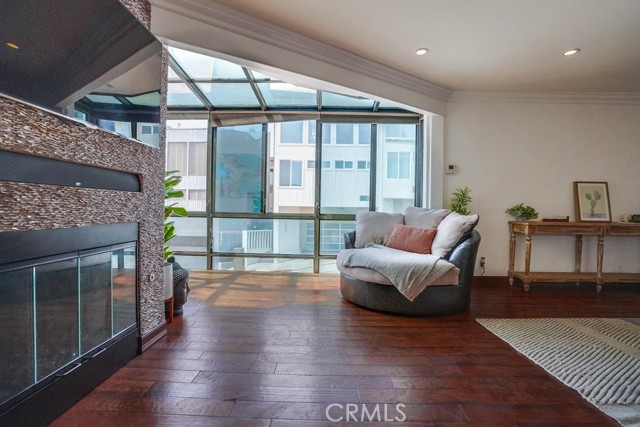 4230 The Strand, Manhattan Beach, California 90266, 3 Bedrooms Bedrooms, ,3 BathroomsBathrooms,Residential,Sold,The Strand,SB21190702