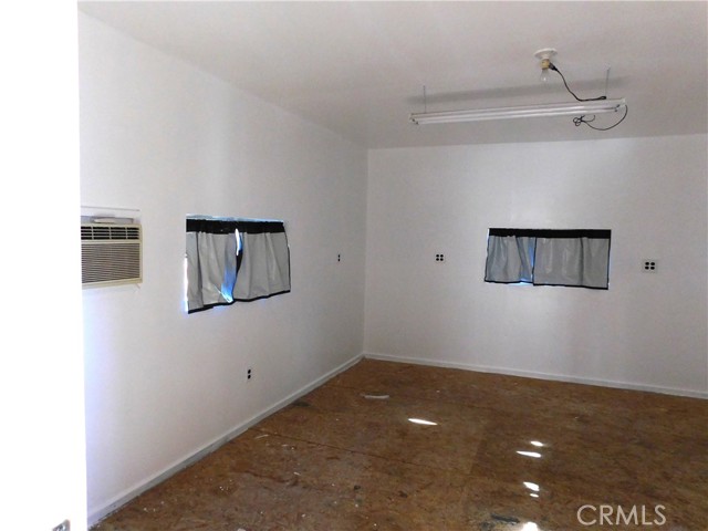 Detail Gallery Image 13 of 27 For 27627 Comstock Ave, Johannesburg,  CA 93528 - 2 Beds | 2 Baths