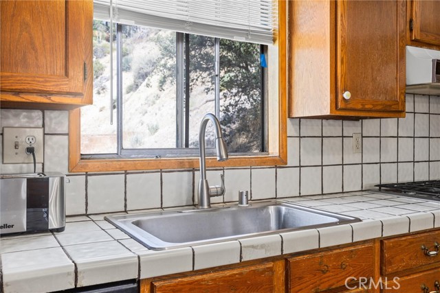 4111 Grant Trail, Frazier Park CA: https://media.crmls.org/medias/a98c1013-f686-449e-8a38-9a97a152ccd3.jpg