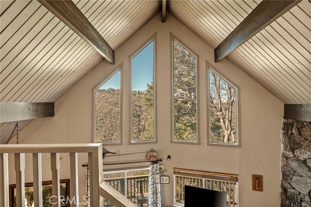 Detail Gallery Image 21 of 30 For 1256 Grass Valley, Lake Arrowhead,  CA 92352 - 3 Beds | 2 Baths