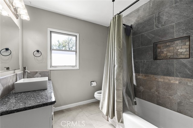 Detail Gallery Image 3 of 6 For 173 Connors Ave, Chico,  CA 95926 - 3 Beds | 1 Baths