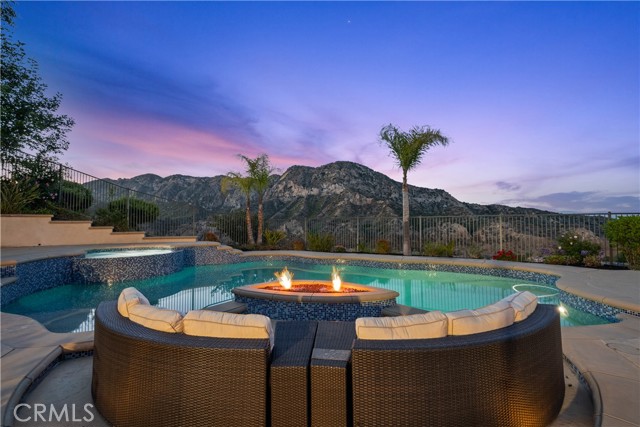 Detail Gallery Image 15 of 23 For 25865 Tulip Grove St, Stevenson Ranch,  CA 91381 - 5 Beds | 4 Baths