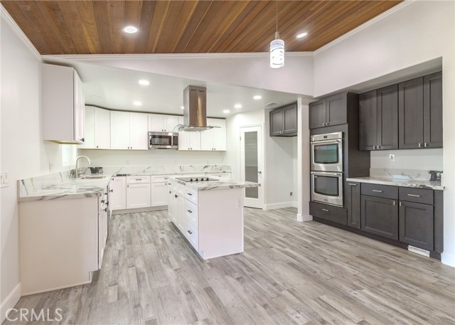 29698 Vacation Drive, Canyon Lake CA: https://media.crmls.org/medias/a98f574a-5647-494c-9df8-310bdec00445.jpg
