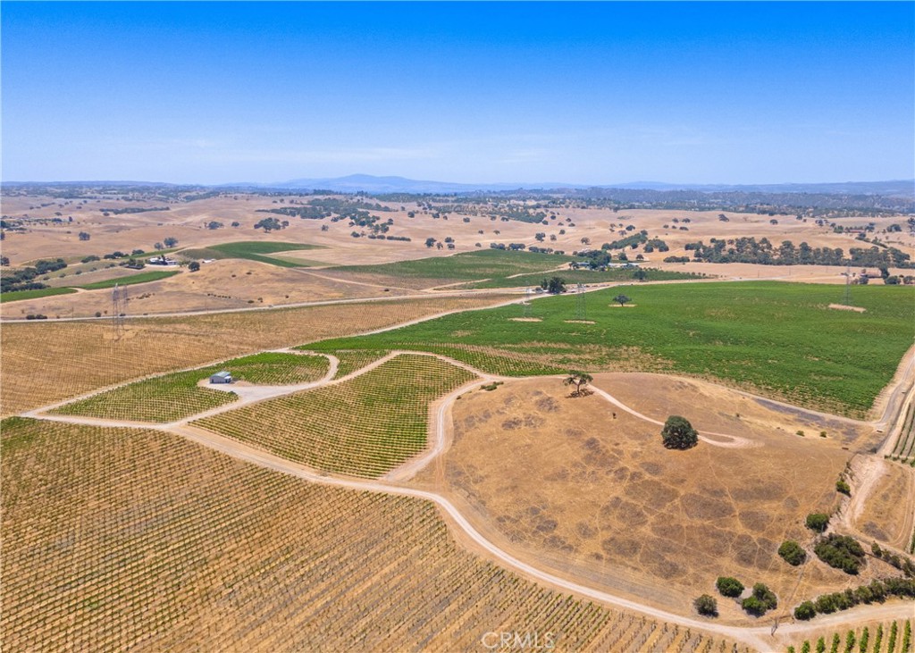 https://media.crmls.org/medias/a98f6dc5-7712-464d-86c6-fa4e8e3a24a0.jpg?preset=X-Large