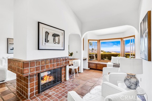 Detail Gallery Image 2 of 68 For 24155 Vista D Onde, Dana Point,  CA 92629 - 2 Beds | 2 Baths