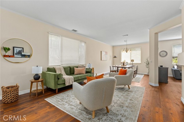 Detail Gallery Image 5 of 33 For 40929 Engelmann Oak St, Murrieta,  CA 92562 - 6 Beds | 2/1 Baths