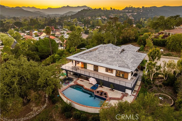 976 Ranch House, Westlake Village CA: https://media.crmls.org/medias/a9912d54-888e-4153-9d1b-233eca5d23dc.jpg