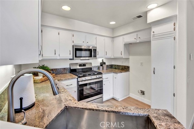 Detail Gallery Image 24 of 41 For 7951 E Quinn Dr, Anaheim Hills,  CA 92808 - 2 Beds | 2 Baths