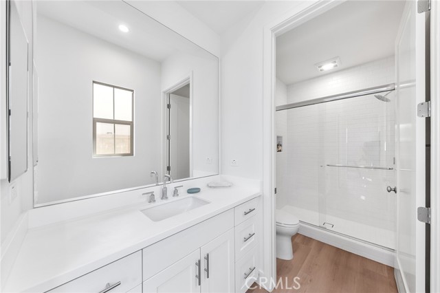 118 Sunnybank, Irvine CA: https://media.crmls.org/medias/a993453a-44ba-4b6e-9caa-04ac6ad07fab.jpg