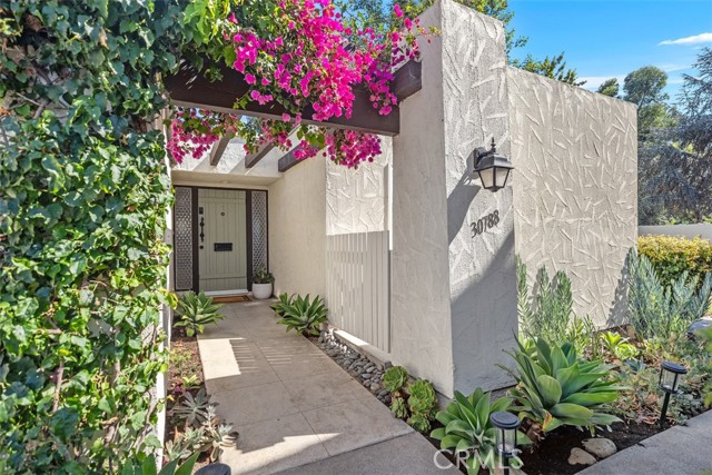 30788 Calle Chueca, San Juan Capistrano CA: https://media.crmls.org/medias/a99373bc-81f9-4a5a-ab0d-47e94a67f5a2.jpg