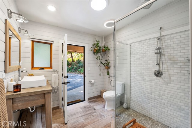 Detail Gallery Image 19 of 33 For 24537 Dry Canyon Cold Creek Rd, Calabasas,  CA 91302 - 4 Beds | 3 Baths