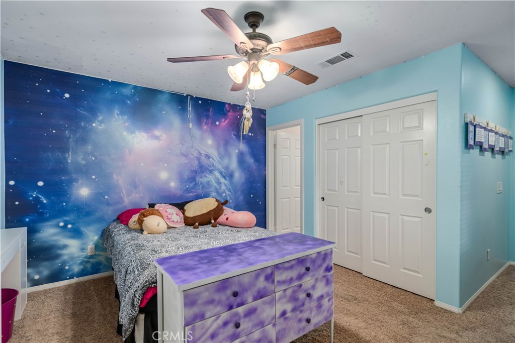 https://media.crmls.org/medias/a99403f2-4437-4693-a6d3-4fea94e0d01f.jpg?preset=X-Large