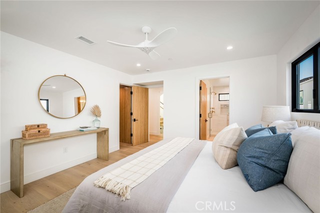 Detail Gallery Image 35 of 62 For 89 Bayview, Manhattan Beach,  CA 90266 - 3 Beds | 3/1 Baths