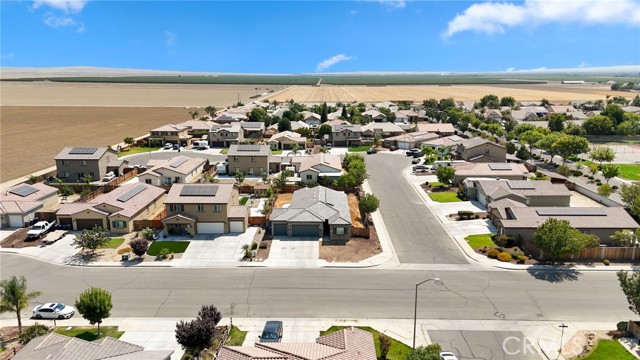2082 Posa Chanet Boulevard, Coalinga CA: https://media.crmls.org/medias/a995513f-9f0e-4335-b585-609564fda5c7.jpg