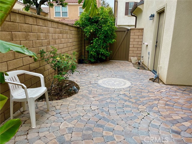 65 Sacred Path, Irvine CA: https://media.crmls.org/medias/a995ff6e-5e60-460a-a055-7446f15601bd.jpg
