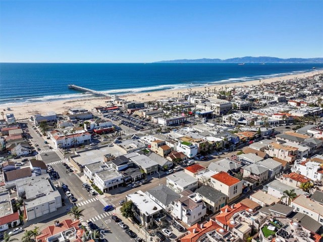 1025 Manhattan Avenue, Hermosa Beach, California 90254, ,Residential Income,Sold,Manhattan,SB24033008