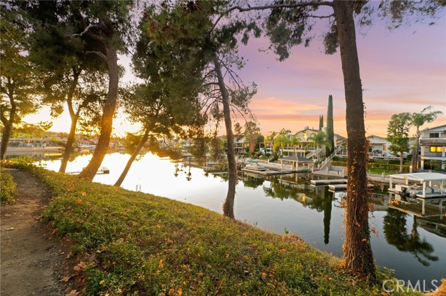 Detail Gallery Image 4 of 43 For 24311 Canyon Lake Drive N Unit 12, Canyon Lake,  CA 92587 - 2 Beds | 2 Baths