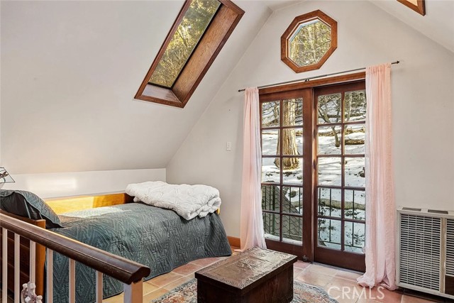 Detail Gallery Image 21 of 25 For 801 Kuffel Canyon Rd, Lake Arrowhead,  CA 92385 - 3 Beds | 2/1 Baths