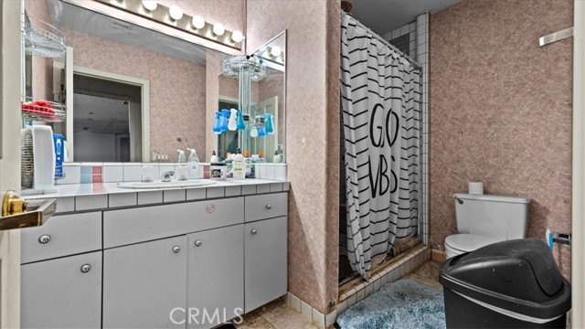 Detail Gallery Image 17 of 30 For 2681 Valencia Ave, San Bernardino,  CA 92404 - 3 Beds | 4 Baths