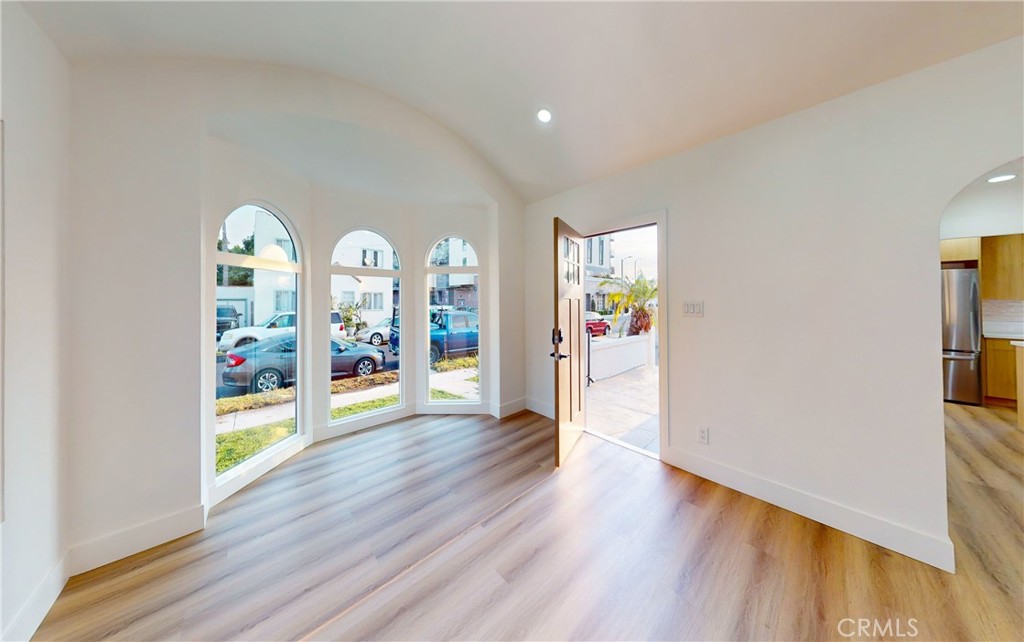 MLS #DW25058878 img 7