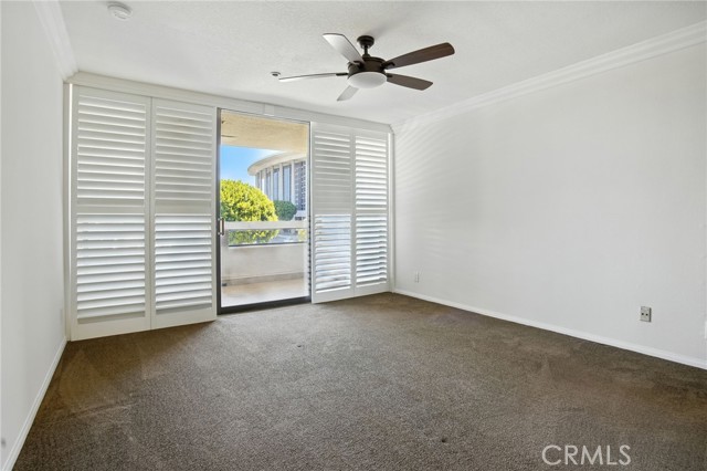 121 S Hope Street, Los Angeles CA: https://media.crmls.org/medias/a99a9d11-9916-45c8-961a-faa5eacd292b.jpg
