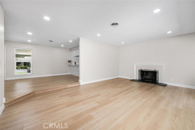 Detail Gallery Image 12 of 59 For 9826 Saint George Cir, Cypress,  CA 90630 - 3 Beds | 2 Baths