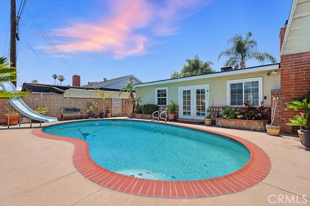 665 N Waterbury Avenue, Covina CA: https://media.crmls.org/medias/a99b6010-3eb6-49b3-ba97-14e39b539249.jpg