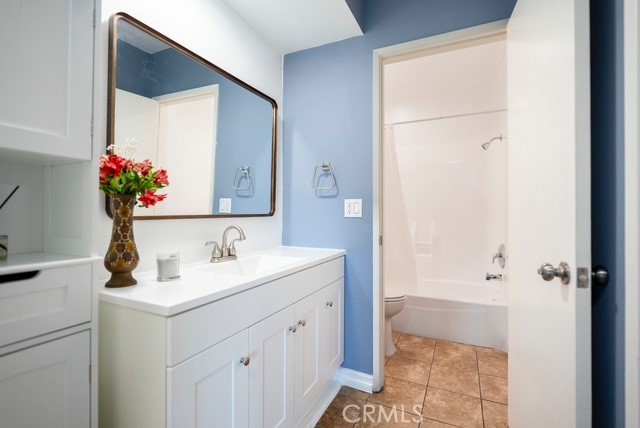1517 E Garfield Avenue, Glendale CA: https://media.crmls.org/medias/a99b94c6-ba34-478f-80f1-e566dc6e6fd7.jpg