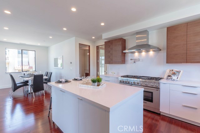 521 Gertruda, Redondo Beach, California 90277, 3 Bedrooms Bedrooms, ,3 BathroomsBathrooms,Residential,Sold,Gertruda,PV17159971