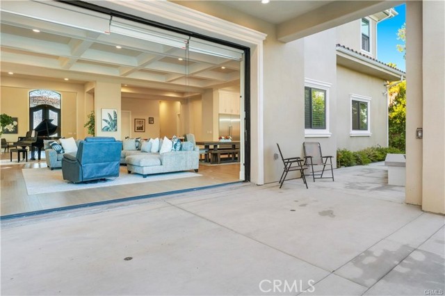 Detail Gallery Image 28 of 30 For 10178 Lightbreeze Cir, Huntington Beach,  CA 92646 - 5 Beds | 5 Baths