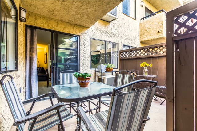 10982 Roebling Avenue, Westwood CA: https://media.crmls.org/medias/a99cd2de-cf79-4589-ac9a-04c45242ee85.jpg
