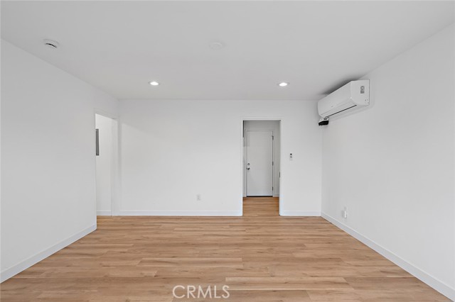 Detail Gallery Image 5 of 29 For 1433 S San Antonio Ave, Pomona,  CA 91766 - – Beds | – Baths