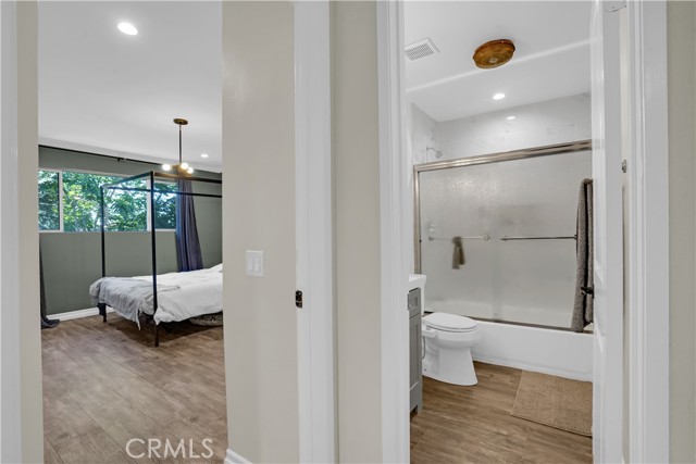 Detail Gallery Image 6 of 12 For 21000 Parthenia St #24,  Canoga Park,  CA 91304 - 1 Beds | 1 Baths