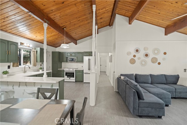1628 Freeman Dr, Pine Mountain Club CA: https://media.crmls.org/medias/a99d8ebf-1154-4f1f-b41a-53bf0294a69a.jpg