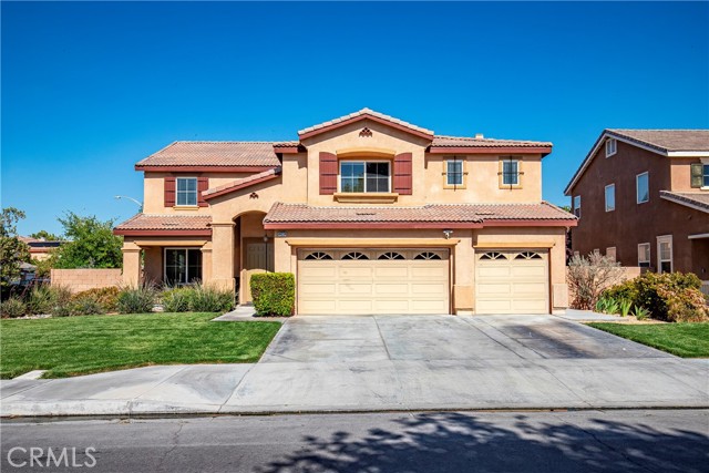 Detail Gallery Image 1 of 45 For 44224 Raven Ln, Lancaster,  CA 93536 - 4 Beds | 3 Baths