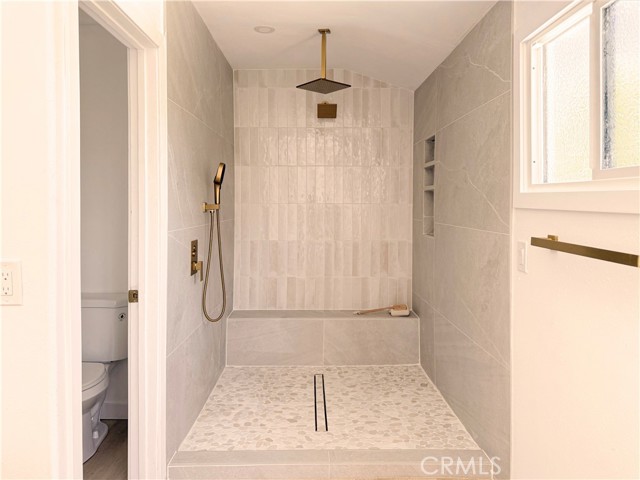 Image 40 of 50 For 2912 Hempstead Road