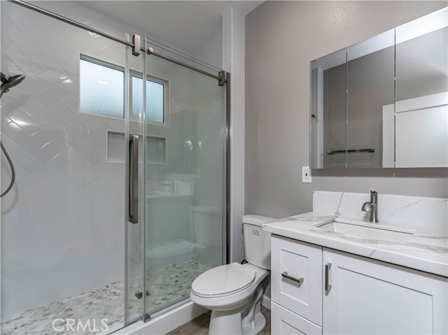 Detail Gallery Image 14 of 22 For 13940 Brightwell Ave, Paramount,  CA 90723 - 2 Beds | 2 Baths