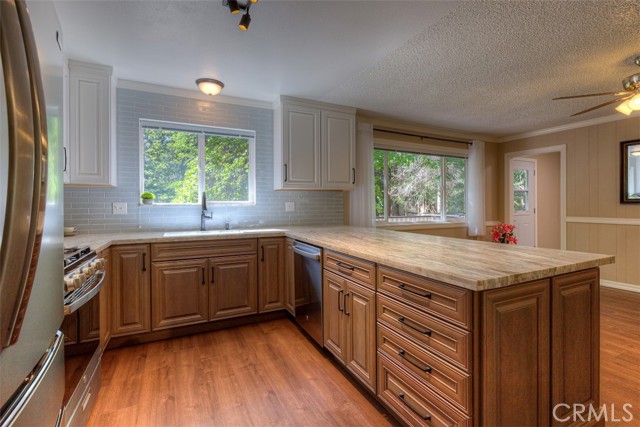 Detail Gallery Image 14 of 53 For 6125 Desabla Ln, Magalia,  CA 95954 - 3 Beds | 2 Baths