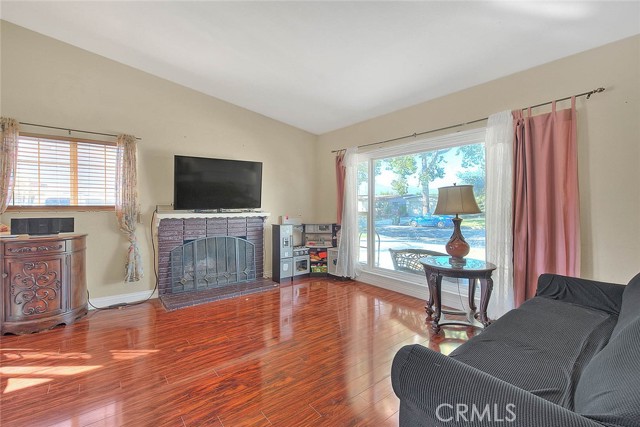 Detail Gallery Image 3 of 26 For 14266 Beckner St, La Puente,  CA 91746 - 3 Beds | 2 Baths