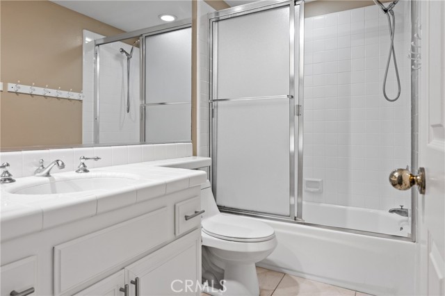 6 Saros, Irvine CA: https://media.crmls.org/medias/a9a13d6d-d602-430f-81be-35184791a9c6.jpg