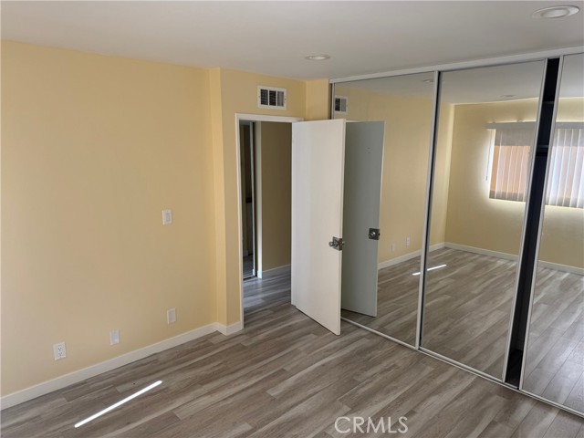 1142 Stanley Avenue, Glendale CA: https://media.crmls.org/medias/a9a17d72-0146-47fd-964d-e7d82ca67a7b.jpg