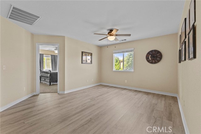 Detail Gallery Image 17 of 43 For 29165 Goldenstar Way, Murrieta,  CA 92563 - 5 Beds | 3 Baths