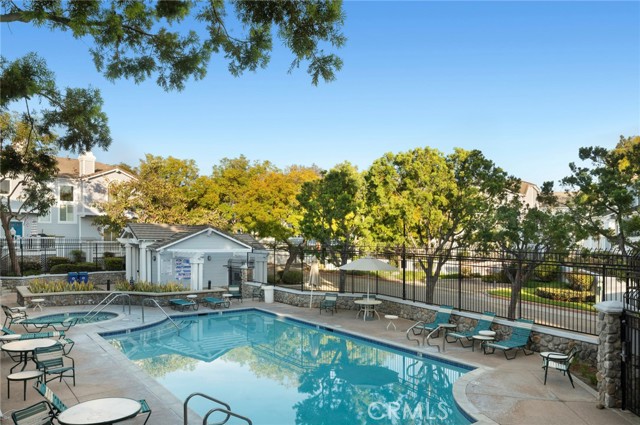 Detail Gallery Image 16 of 23 For 605 N Pageant #B,  Orange,  CA 92869 - 2 Beds | 2/1 Baths