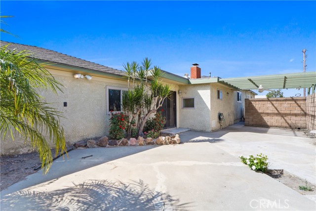 Detail Gallery Image 2 of 14 For 17432 Virgina Avenue, Bellflower,  CA 90706 - 3 Beds | 2 Baths